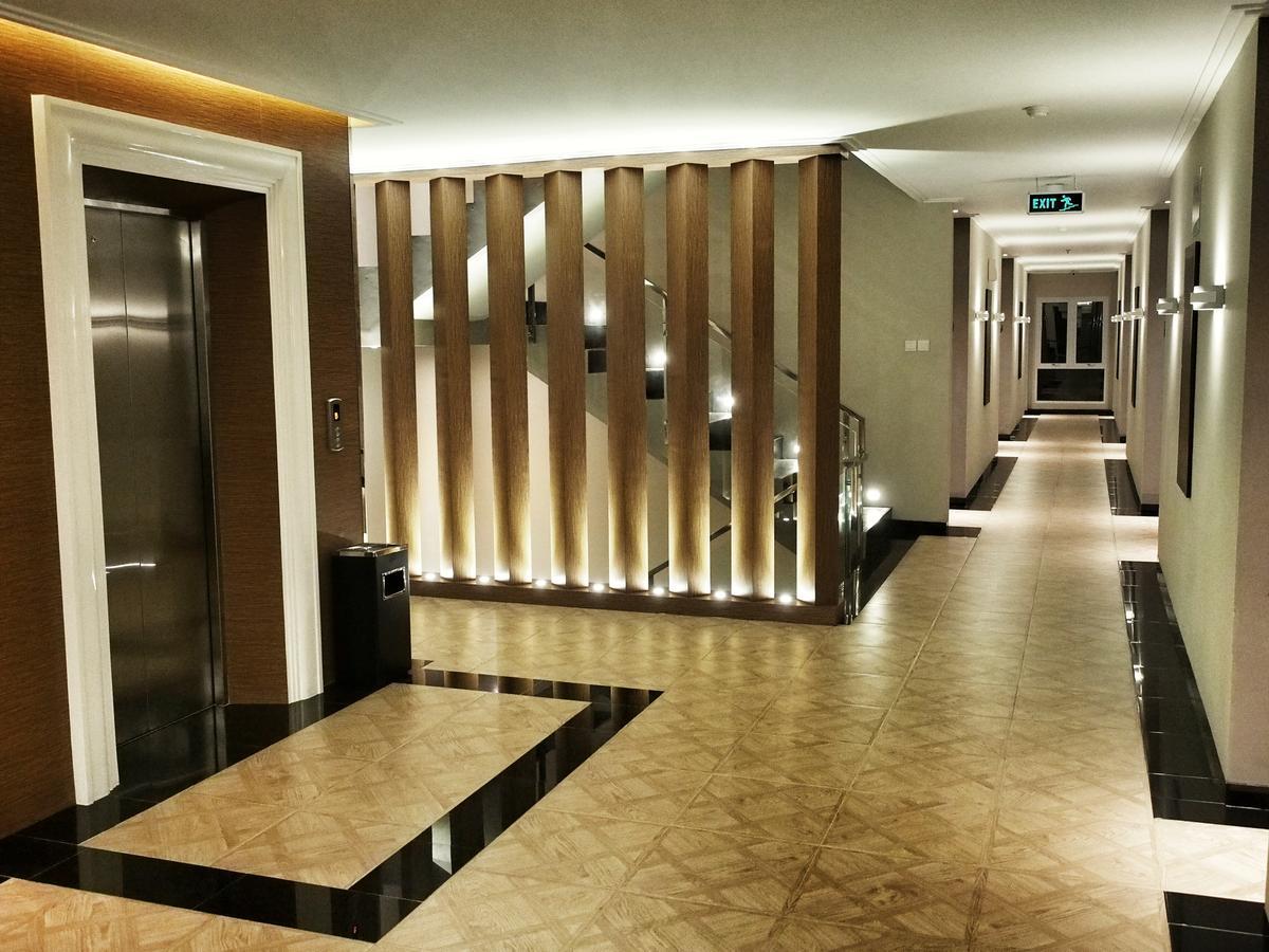 M Premiere Hotel Dago Bandung Exteriör bild