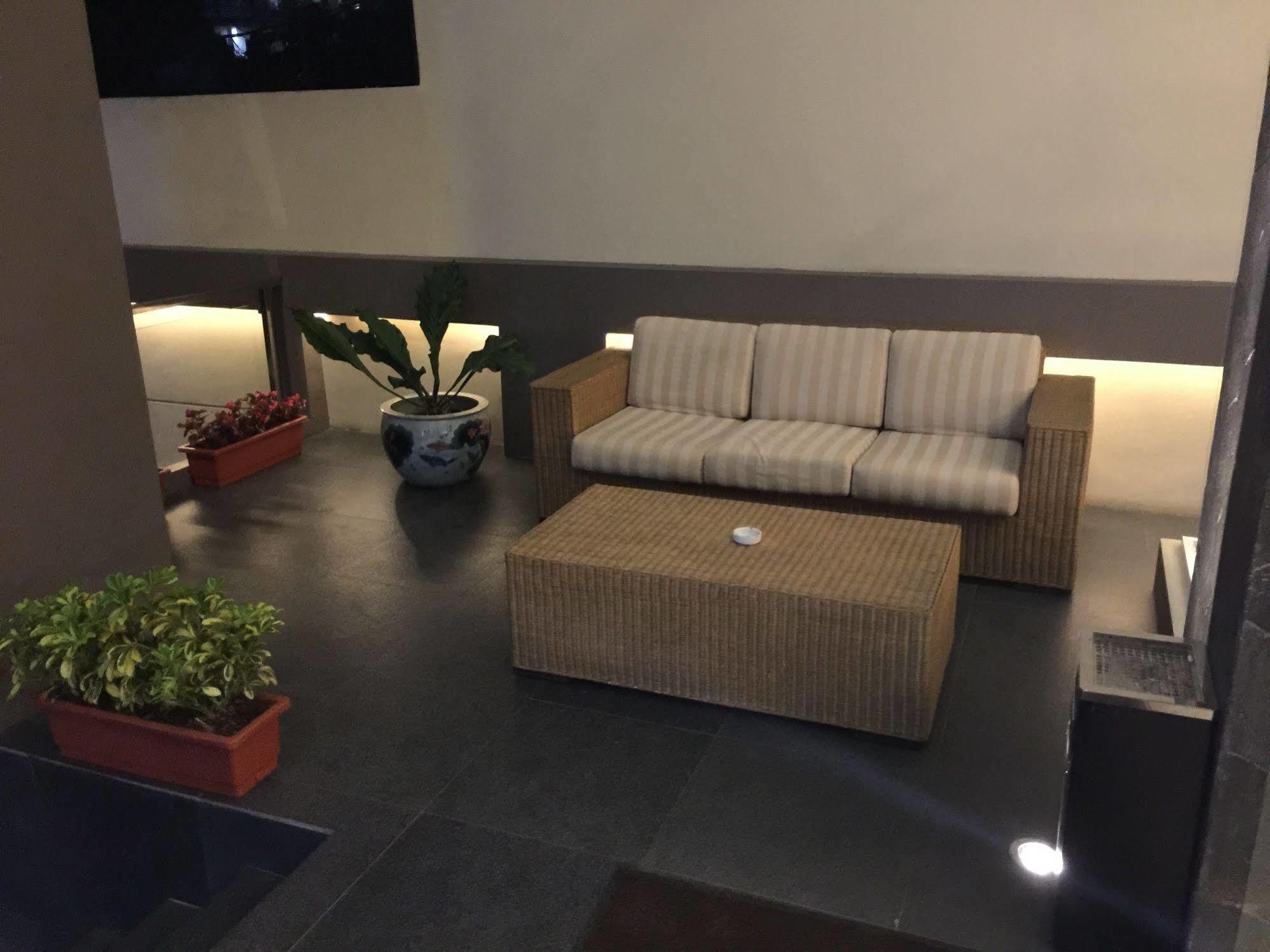 M Premiere Hotel Dago Bandung Exteriör bild